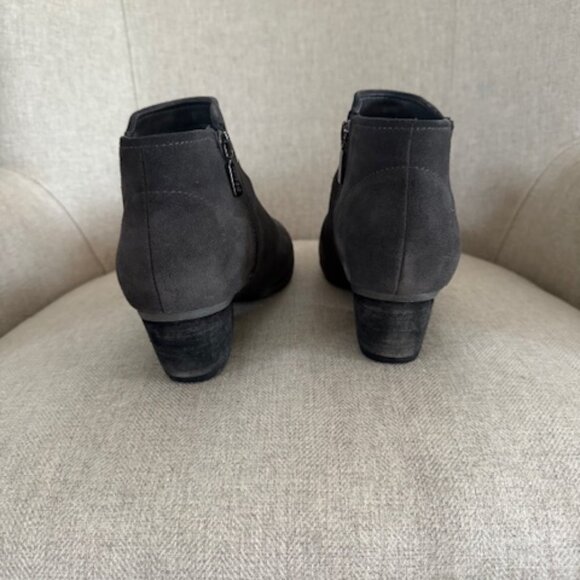 Blondo Valli Waterproof Bootie - Picture 4 of 7